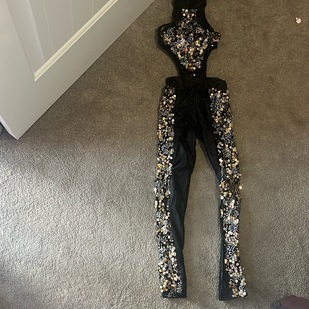 One piece costume YM
